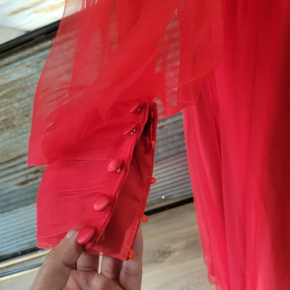 Elegant Red Long Sleeve Dress - Picture 6 of 16